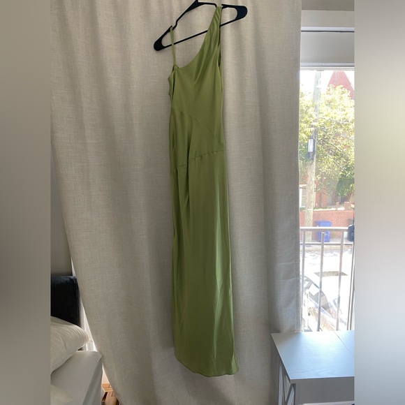 NICHOLAS Duna Satin Gown - Picture 6 of 6